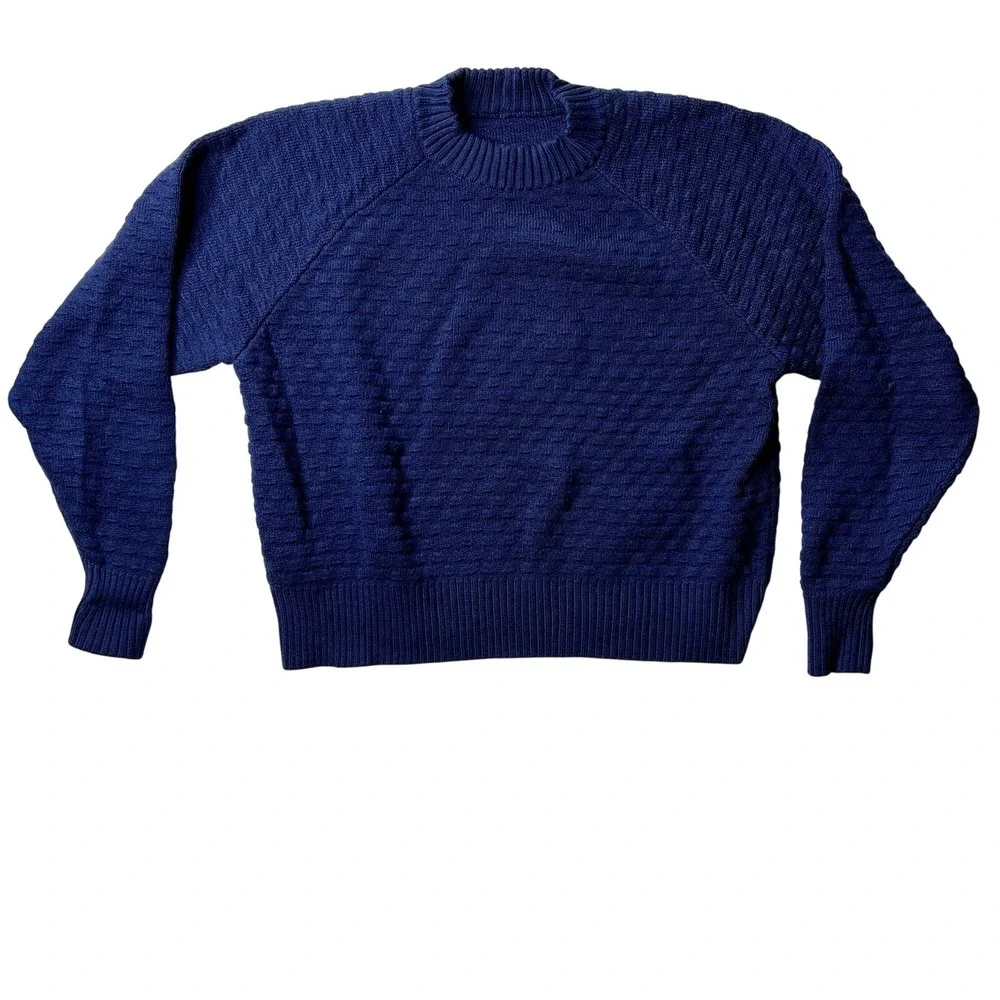 Lululemon Men's Textured Knit Raglan Crew‎ Sweater Navy Classic Minimalist